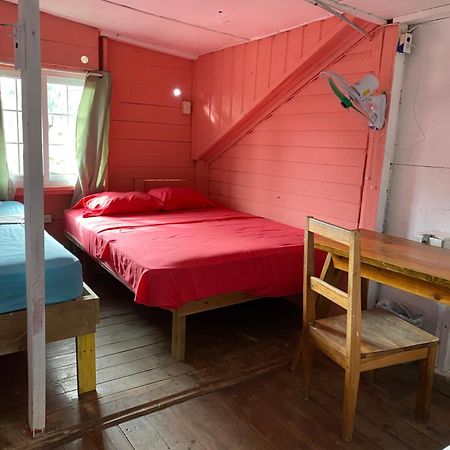 The Bocas Corner Hostel Bocas del Toro Exterior photo