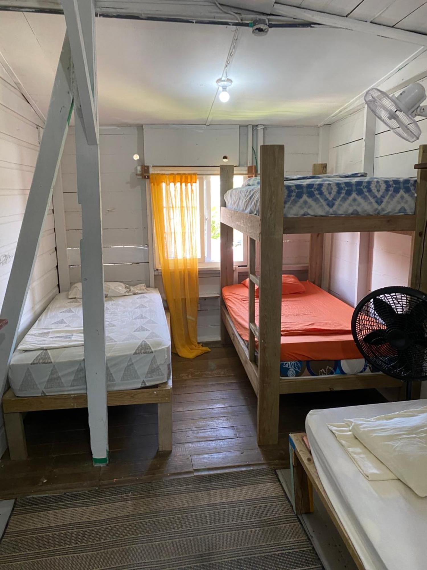 The Bocas Corner Hostel Bocas del Toro Exterior photo